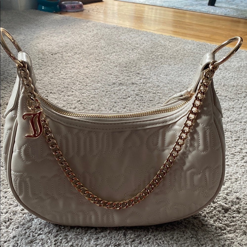 Juicy Couture Cream Shoulder Bag with Gold Chain - Picture 2 of 7